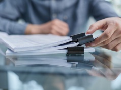 Uderzenie w kredytobiorców z kredytami w złotówkach. Likwidacja rejestru utrudni walkę z WIBOR