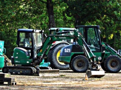 Kupił minikoparkę przez internet. Stracił 6900 euro, maszyny nie dostał