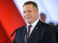 "Oze-sroze". Polityk PSL na antenie pokazał, co Czarnek ma na dachu