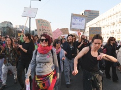 Niedziela z utrudnieniami. Po południu feministyczna Manifa, wieczorem mecz Legii. Policja apeluje do mieszkańców