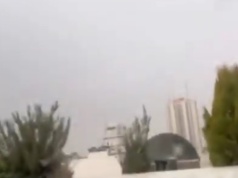 Iran: z nieba pada czarny deszcz. Co się dzieje?