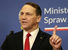 Sikorski kpi z Czarnka. "Będzie dobrym kandydatem na premiera, ale w Afganistanie"