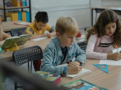 "Trójkowi uczniowie będą zatrudniać piątkowych". Świetne oceny nie gwarantują sukcesu w życiu