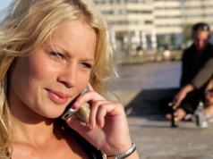 Kim są osoby, które wolą dzwonić zamiast pisać? Mają te 11 rzadkich cech