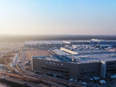 Przetasowania w koszykach emisyjnych. Tesla traci część partnerów. W tle 2 mld USD