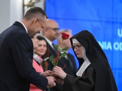 Dzień Kobiet w Pałacu Prezydenckim. Karol Nawrocki wręczył odznaczenia