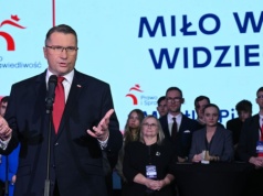 Kulisy spotkania z Czarnkiem na Nowogrodzkiej. Morawiecki "słoniem w pokoju"