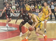 Stalówka na fali. Udany debiut nowego zawodnika