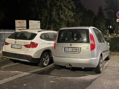 Chciał sprzedać firmowe auto pracownikowi. Skarbówka: dolicz VAT