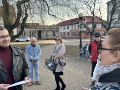 Wierzba z Placu Zamkowego symbolem sprzeciwu wobec wycinek drzew