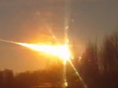 Niezwykłe, a jednocześnie groźne zdarzenie na niebie. Meteoryt spadł na dachy