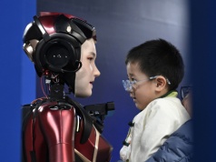 Chiny standaryzują przyszłość: Pekin wprowadza pierwszy system norm dla robotów humanoidalnych