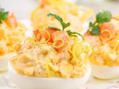 Jajka faszerowane krewetkami