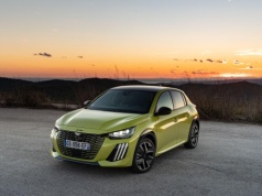 Polski rynek motoryzacyjny. Nowe dane PZPM pokazują znaczne spowolnienie aut na prąd