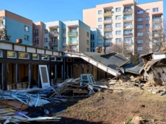 Totalna demolka na Nowym Dworze. Dzieci wrócą tutaj za 1,5 roku