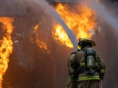 Dworzec kolejowy w Glasgow zamknięty. Wybuchł ogromny pożar