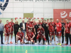 Piłka ręczna. Warmia Energa zgodnie z planem, Szczypiorniak z przełamaniem