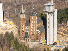 Największa estakada w Polsce powstaje na Podkarpaciu. Zmieści się pod nią wieża Mariacka