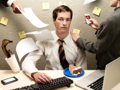 Pobudzeni, przewrażliwieni, nienasyceni – wysoka cena multitaskingu