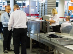 Chciał pokazać, jak wygląda kontrola na lotnisku. Czeka go surowa kara