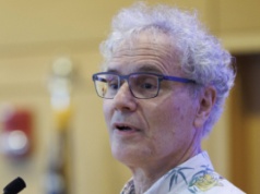 Noblista prof. Victor Ambros stara się o polskie obywatelstwo