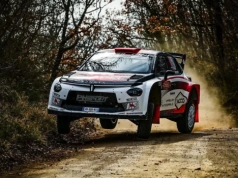 Lancia Ypsilon Rally2 HF Integrale zaczęła naukę szutru od podium