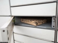 Niepełnosprawny klient nie mogł odebrać paczki. Brzoska reaguje