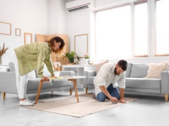 Polacy odświeżyli myślenie o obowiązkach domowych. „Istotna zmiana mentalna”