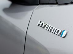 Jest decyzja Ministra Finansów. Samochody z napędem MHEV objęte niższą akcyzą.