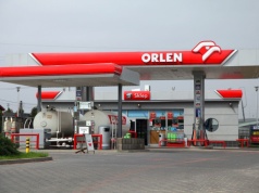 Orlen obniża ceny paliwa. Nawet 35 groszy rabatu na litr w weekendy