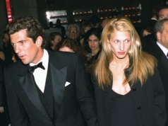 Hit lat 90. Fryzura w stylu Carolyn Bessette-Kennedy wraca do łask