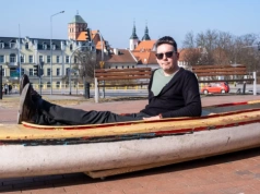 Kajak na scenie i spektakle w ChCK. Marzec miesiącem teatru w Chojnicach