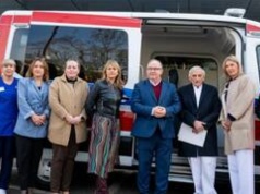 Dwa samorządy zrzuciły się nowy ambulans dla wrocławskiego szpitala