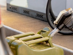 Ceny paliw rosną, więc zatankował na zapas. Dostał 3 tys. zł mandatu