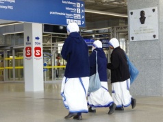 Skąd zakonnica bierze pieniądze? Mało kto wie, jak naprawdę wyglądają finanse w polskich klasztorach