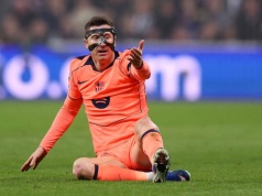 Hiszpanie nie mieli litości dla Lewandowskiego. "Nieistotny występ"