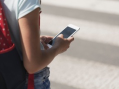 Boże Narodzenie bez Tik Toka i Instagrama? Jest możliwy termin zakazu social mediów dla dzieci