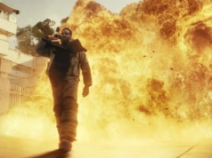 Kultowy film sensacyjny powraca w nowej odsłonie. Netflix zaprezentował pierwszy zwiastun oczekiwanej produkcji