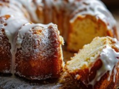 To najłatwiejszy przepis na babkę wielkanocną. Każdemu wyjdzie mięciutka i wilgotna