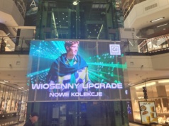 Galeria Jurajska prezentuje wiosenne trendy modowe przy wsparci AI