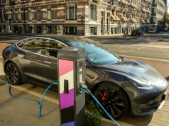 Serwisowanie „elektryków” i hybryd – kto pierwszy, ten lepszy?