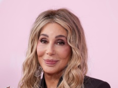 79-letnia gwiazda wywołała falę plotek. Wszyscy patrzyli na jej dłonie