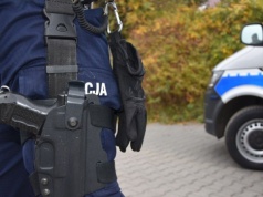 „Użycie broni było nieuzasadnione i sprzeczne z przepisami prawa”. Śledczy o śmiertelnym postrzeleniu policjanta