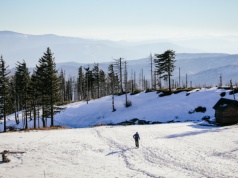 Zima w górach nie odpuszcza. Służby ratunkowe ostrzegają turystów