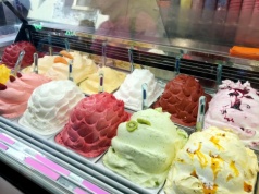 Lody znów droższe. Tyle zapłacimy za gałkę w tym sezonie. "Jak zaczynałam, kosztowała 2,50 zł"