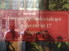 Ostrzelano budynek warszawskiego liceum przy Marszałkowskiej