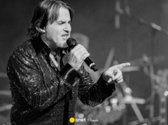 Wokalista legendy rocka nie żyje. "Walczył do samego końca"