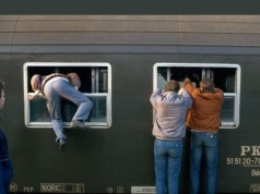 Pociąg „Nieśpieszny”. PKP Intercity zaprasza w podróż do przeszłości