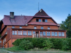 Schronisko PTTK na Błatniej świętuje 100 lat. Zagra Dom o Zielonych Progach