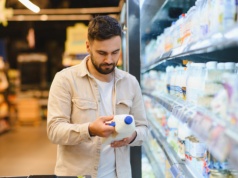 Trzymasz tak mleko w lodówce? Popełniasz duży błąd